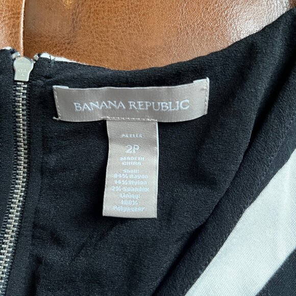 💛 HOST PICK! Banana Republic Peplum Sleeveless Blouse / Top 2P - Picture 2 of 9